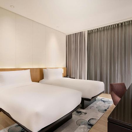 Aloft Taipei Zhongshan Exteriör bild