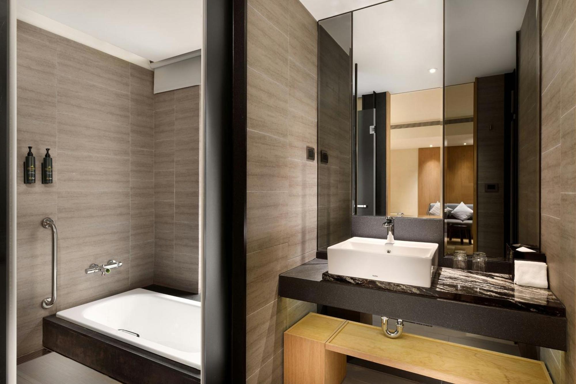 Aloft Taipei Zhongshan Exteriör bild